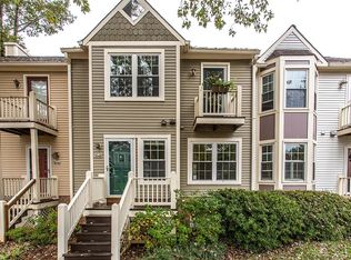 304B Locust St SE, Vienna, VA 22180