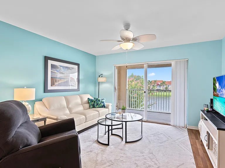 1640 N 42nd Cir #208 — Photo 7