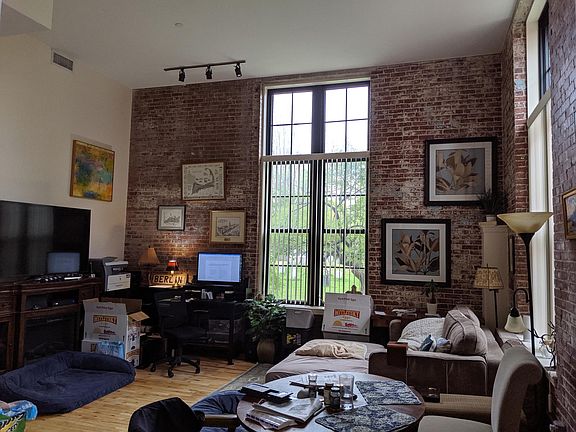 4th image of 50 Saint Peter St Unit 200