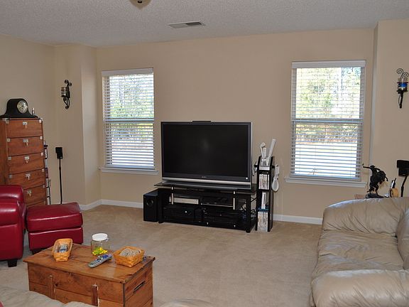 Loft area perfect for entertainment!