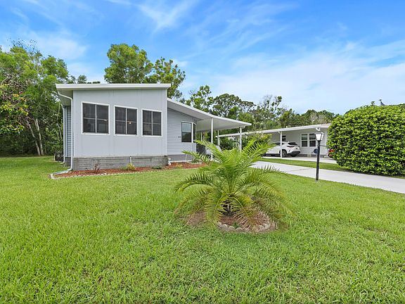3rd image of 3179 Columbrina Circle