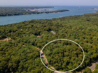 30 Double Ox Rd, Oak Bluffs, MA 02557