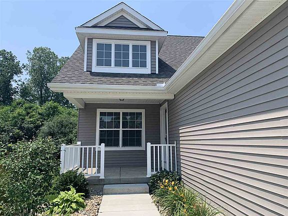 4th image of 4032 Stoneridge Dr #17