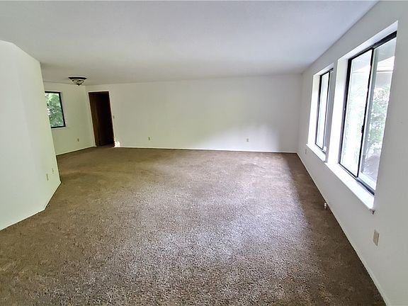 5th image of 50 N Susan Ave