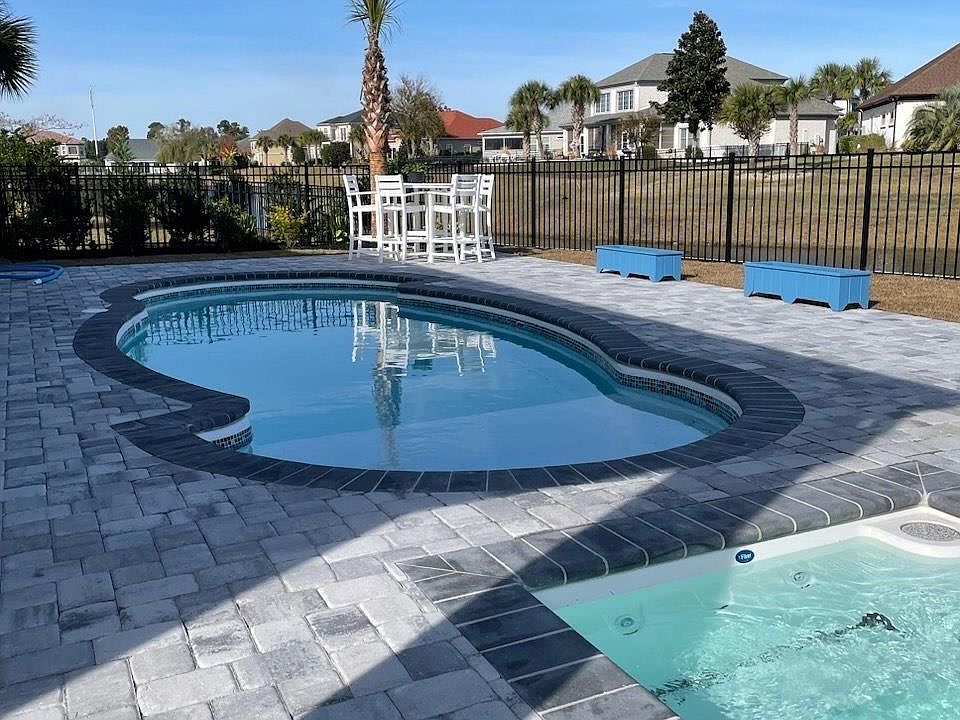 2nd image of 727 Edgecreek Dr.