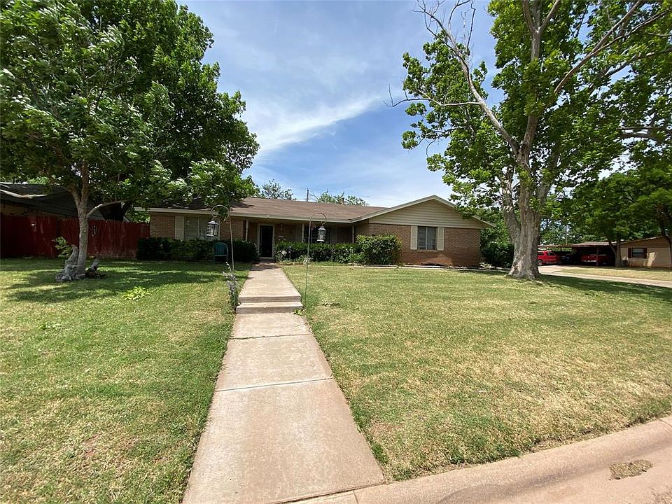 1st image of 1738 Rosewood Dr