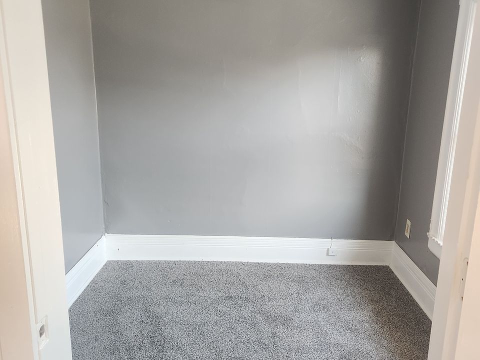 2nd image of 130 Ontario St #2