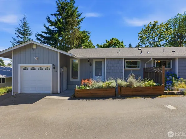 5204 65th Avenue W, University Place, WA 98467
