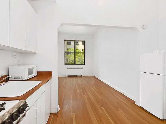 2nd image of 104 E 37th St APT 3A