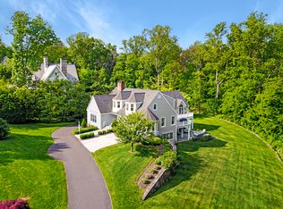 130 Skyview Ln, New Canaan, CT 06840