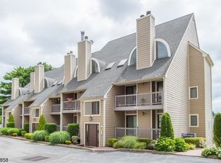 909 River Renaissance UNIT 909, East Rutherford, NJ 07073