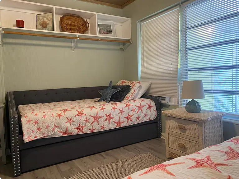 910 Rudolph Rd #3 — Photo 15