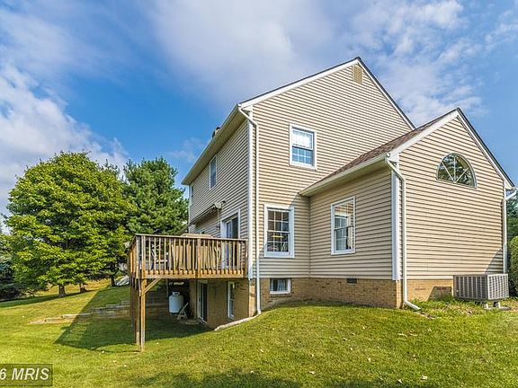 2nd image of 2749 Flintridge Dr