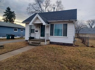 8735 Leroy St, Oak Park, MI 48237