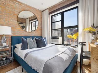156 W 20th St APT 4A, New York, NY 10011