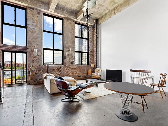 2nd image of 330 Wythe Ave APT 4K