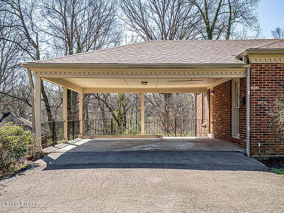 3rd image of 1116 Rostrevor Cir