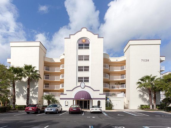 2nd image of 7028 Sevilla Ct Unit 404
