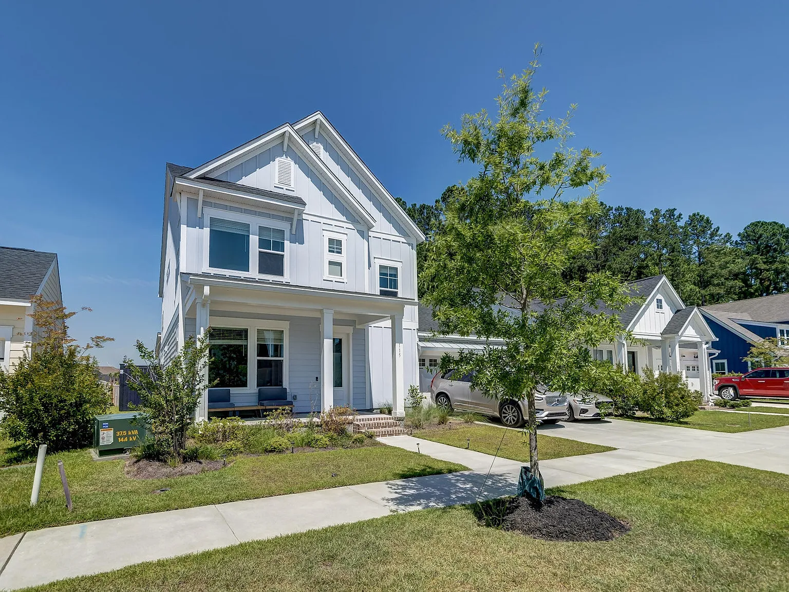 3 bed, 2.5 bath, 2058 sqft, $3,200 — Photo 1