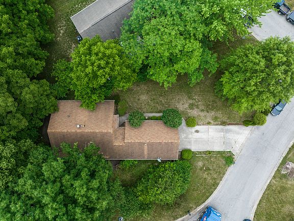 3rd image of 5751 Ticonderoga Ln