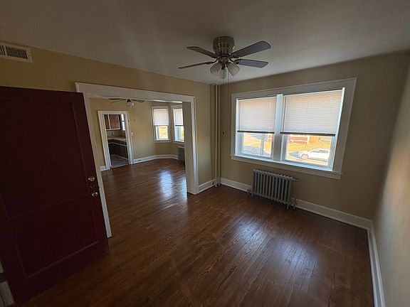 5th image of 339 Jefferson Ave N APT G