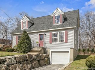 9 Pope St, Salem, MA 01970