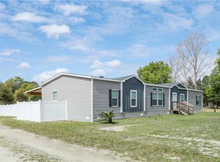 11876 SE Highway 464, Ocklawaha, FL 32179