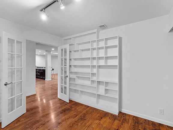 3rd image of 2024 Seville Dr