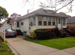 318 Beach 147th St, Far Rockaway, NY 11694