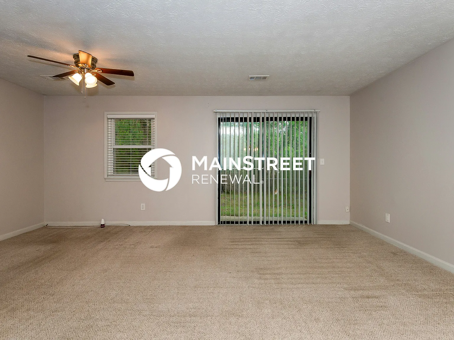 271 River Chase Dr — Photo 3