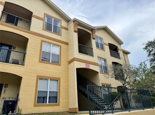 5612 Pinnacle Heights Cir APT 302, Tampa, FL 33624