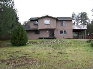 17749 Pomo Trl, Clearlake Oaks, CA 95423