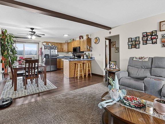 5th image of 2442 N Mackinaw Rd