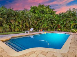 4085 42nd Ave S, Saint Petersburg, FL 33711
