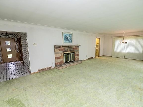 5th image of 6370 Aster Dr