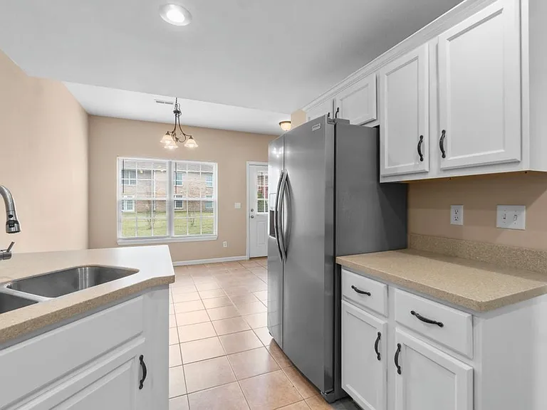 2862 Larkspur Ct — Photo 7