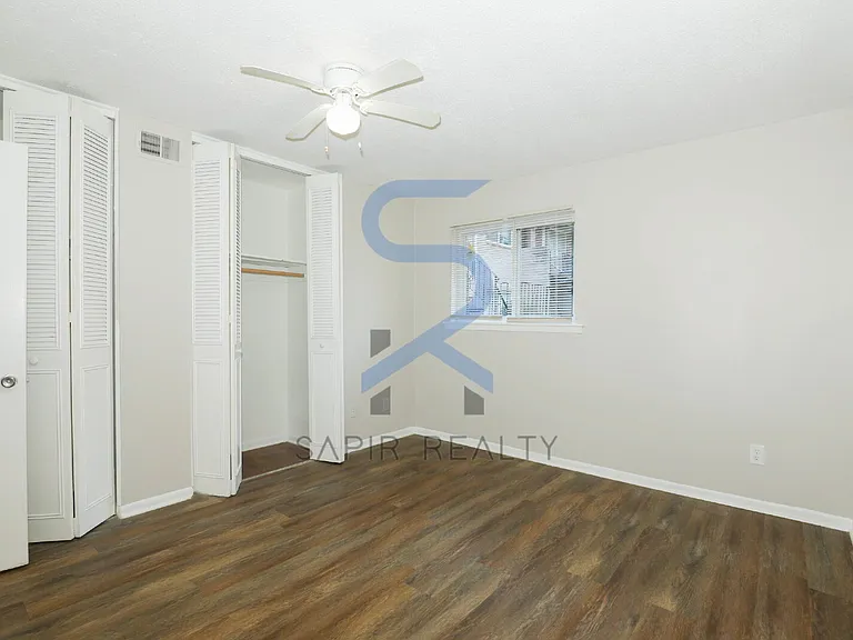 3300 College St #5 — Photo 8