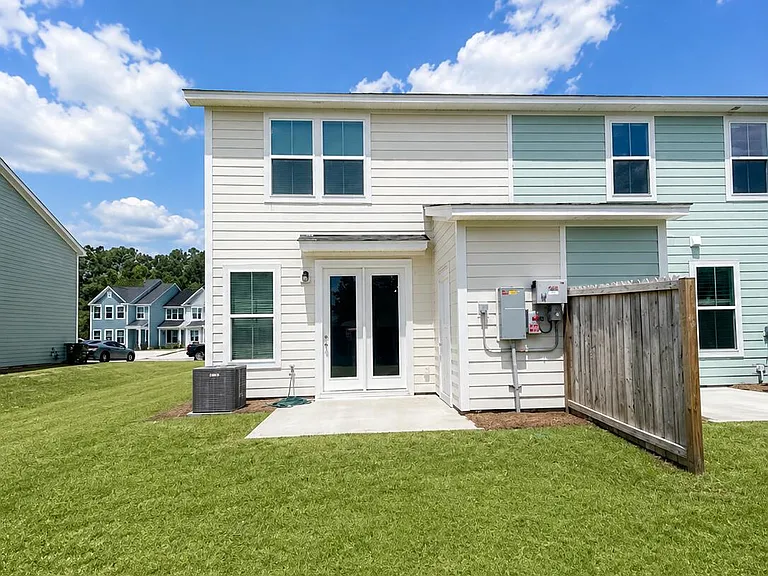 820 Alma Square Dr — Photo 34