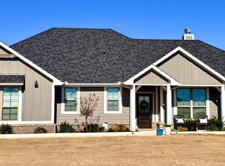 3912 Sanger Meadow Dr, Sanger, TX 76266