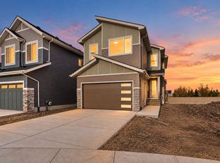 4274 Charles Close SW, Edmonton, AB T6W3H2