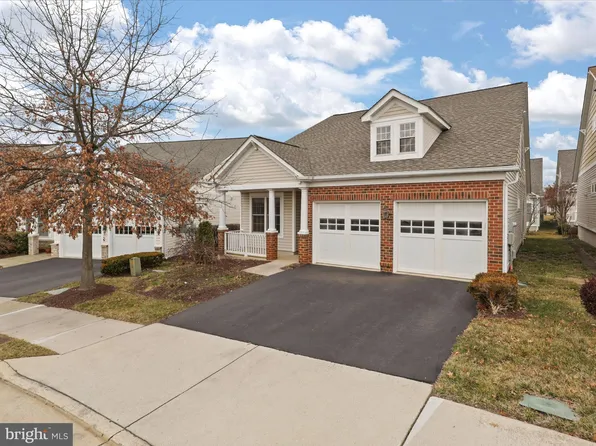 8904 Pink Carnation Ct, Lorton, VA 22079