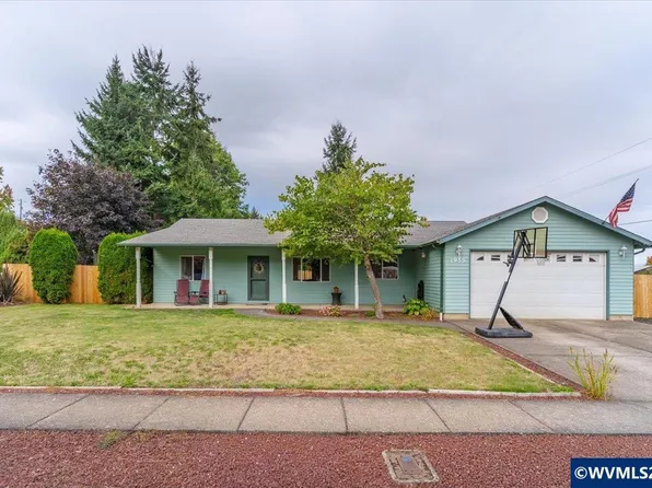 1955 Kent Ave, Stayton, OR 97383