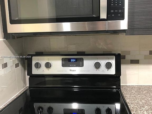 3rd image of 2075 NE 164th St APT 705