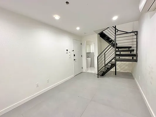 Rented by Doorway NYC, LLC | media 17