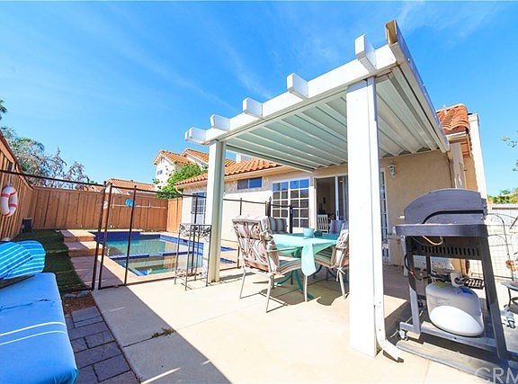 2nd image of 39310 Medina Ct