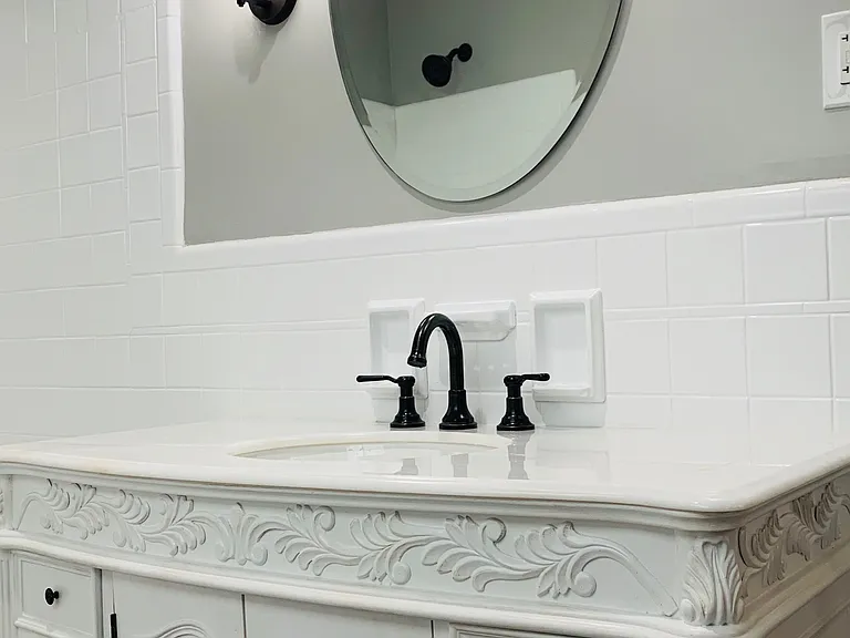 3653 Archer Ave #1 — Photo 8