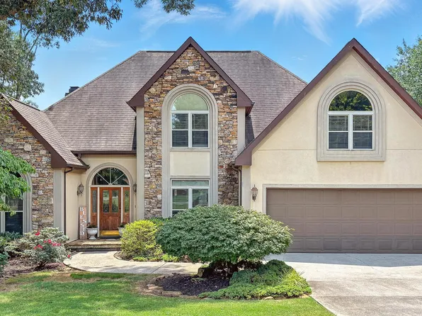 705 Lago Cir, Knoxville, TN 37922