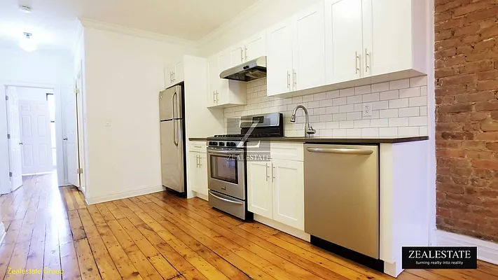 Rented by ZealEstate Group Inc | media 1