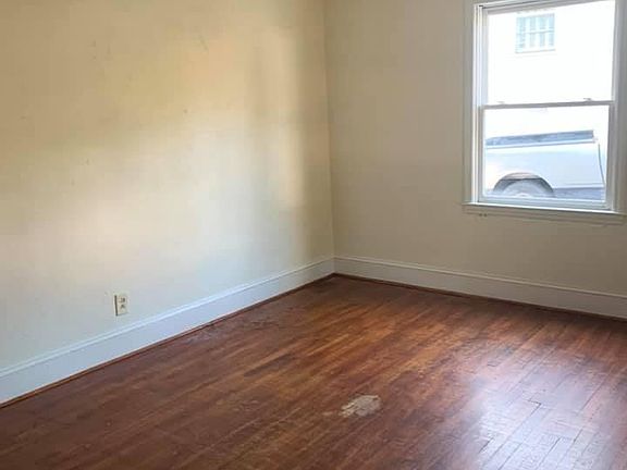 3rd image of 2513 Grimsley St