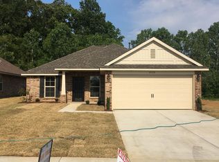 8839 Arendale Dr, Southaven, MS 38671